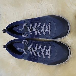 Clarks Wave Walk shoes